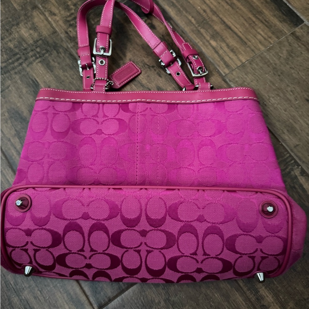 Coach Fuchsia Shoulder Bag - Picture 4 of 8